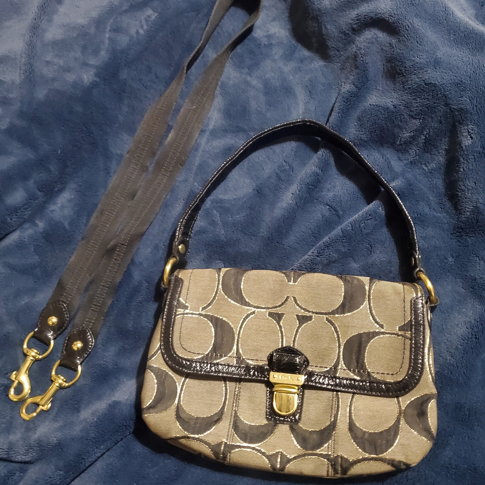 Vintage Coach Poppy Signature Shoulder Bag